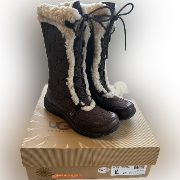 UGG Shoes - NIB UGG Capstone Quilted Waterproof Brown Winter Boots Size 8